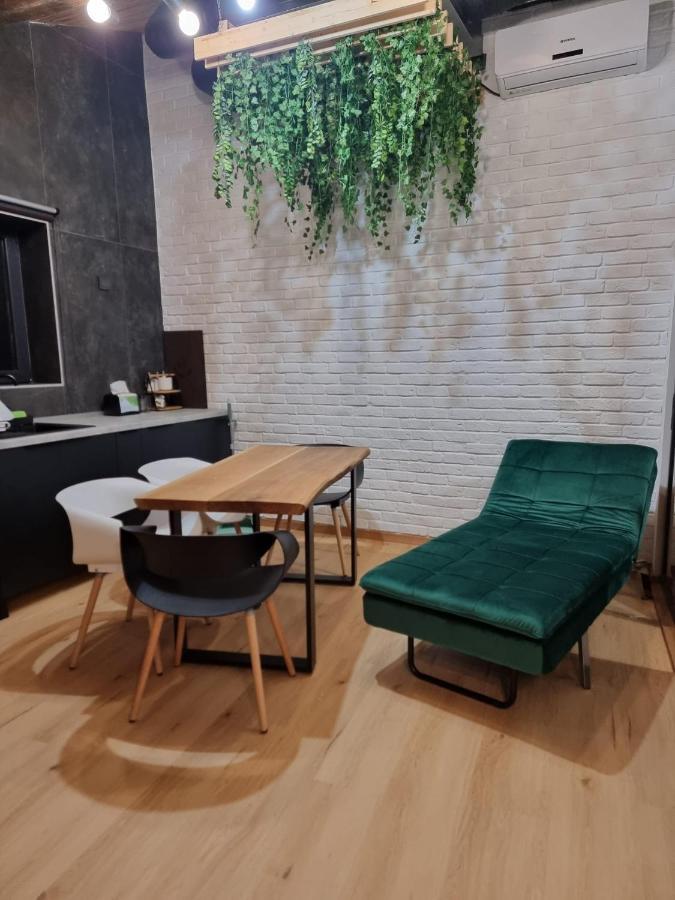 Casa Chiper - Attic Apartment With View Braşov Exterior foto