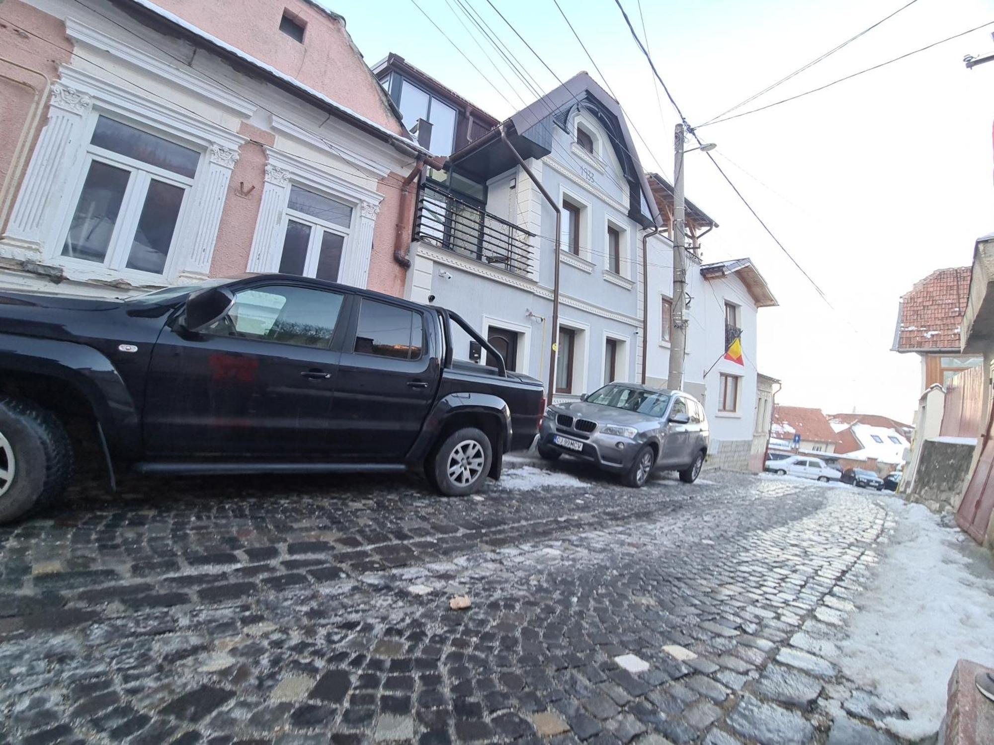 Casa Chiper - Attic Apartment With View Braşov Exterior foto